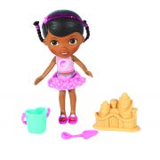 Giochi Preziosi 70930451 - Disney Doc McStuffins Spielzeugärztin Strand 14 cm, mit Zubehör