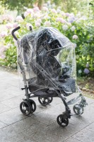 Chicco raincover Deluxe in use